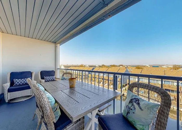 Holiday home Blue Marlin 402 *